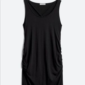 NINE BRITTON
Nellie Maternity Neckline Detail Knit Dress